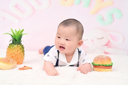 泉州宝宝在妈妈肚子里